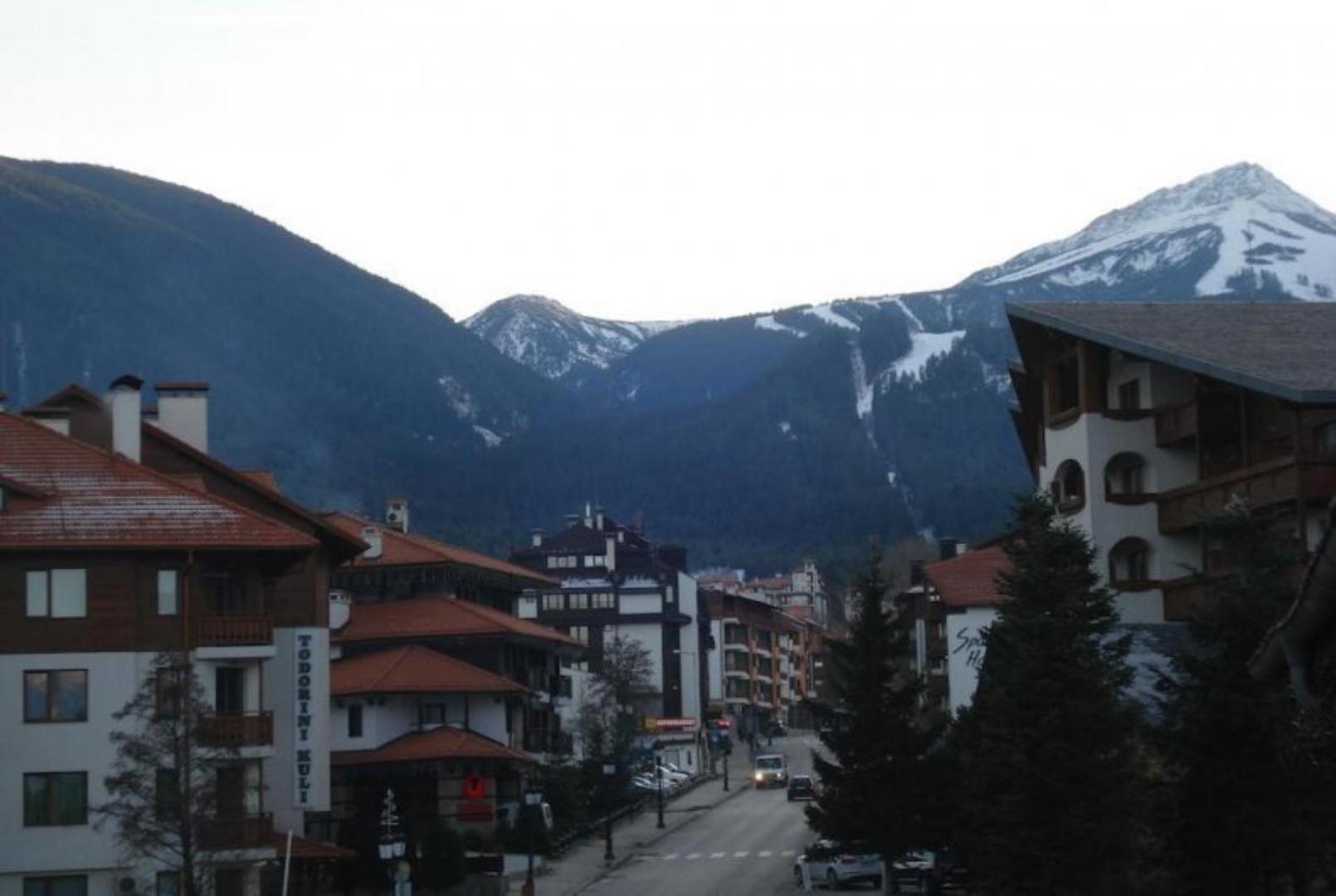 Granat Gondola Lift Apartments Bansko Exterior photo